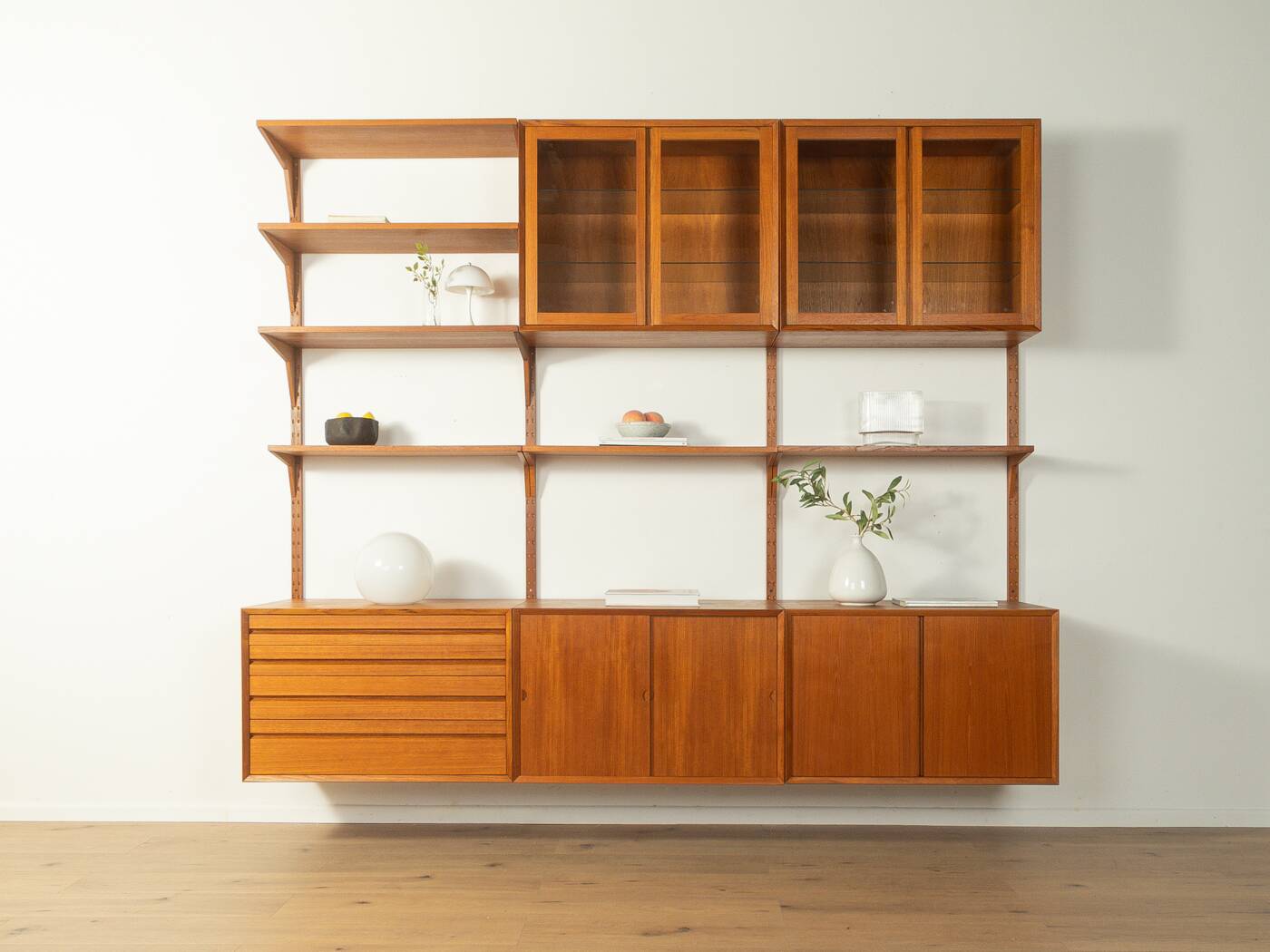 Cado | poul cadovius classic shelving system, 1960s, teak veneer