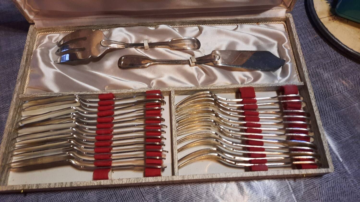 Silver plated fish housewife