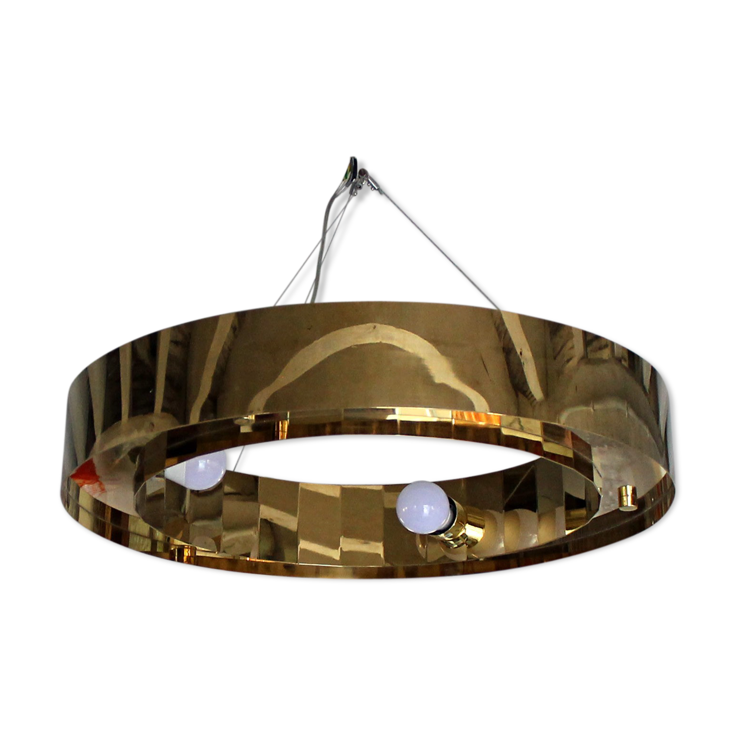 Round brass suspension