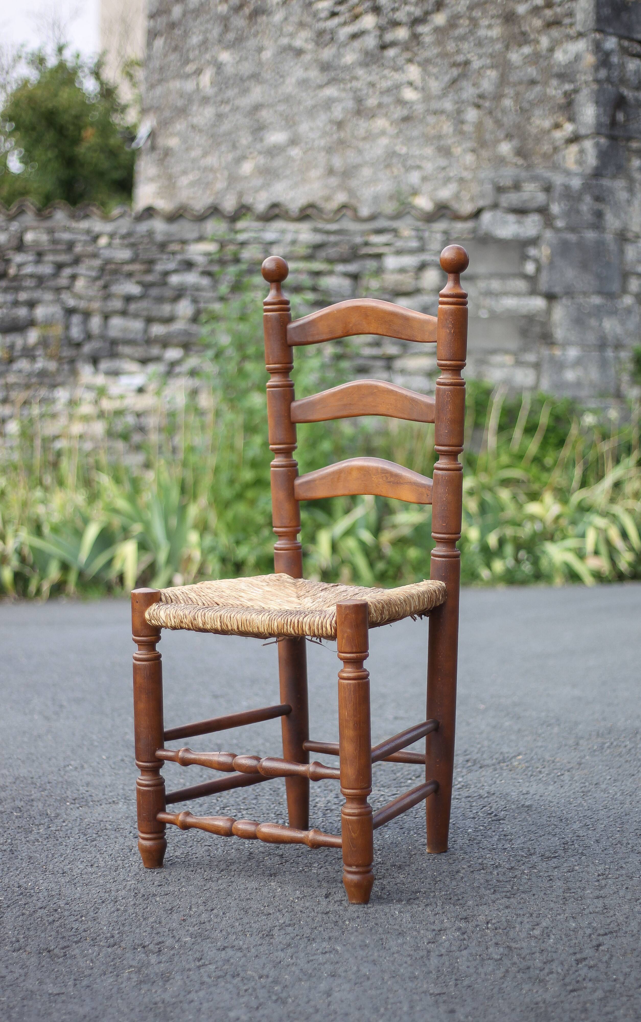 Set of 5 vintage wooden and straw chairs, straw chair, countryside