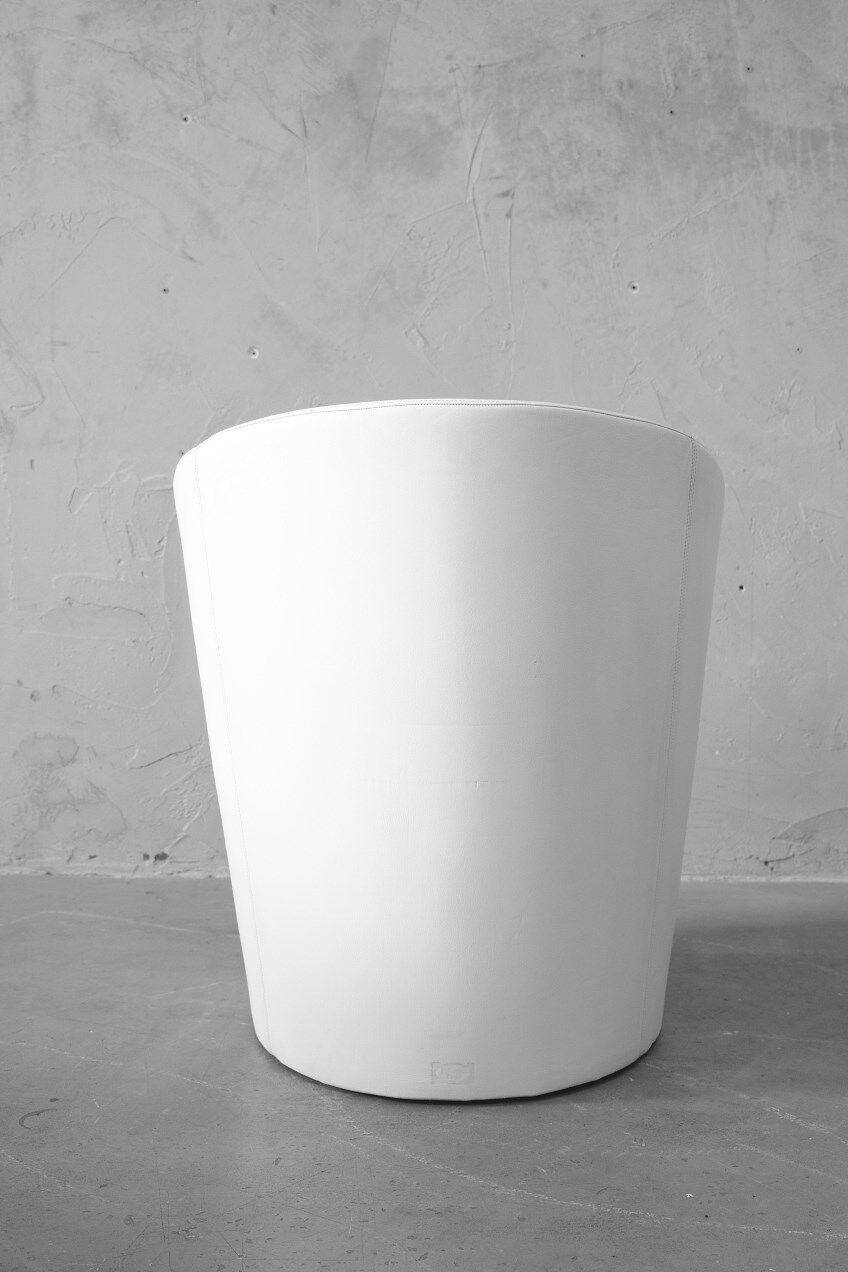 Intervista Leather Armchair by Massimo and Lella Vignelli for Poltrona Frau, 1989.