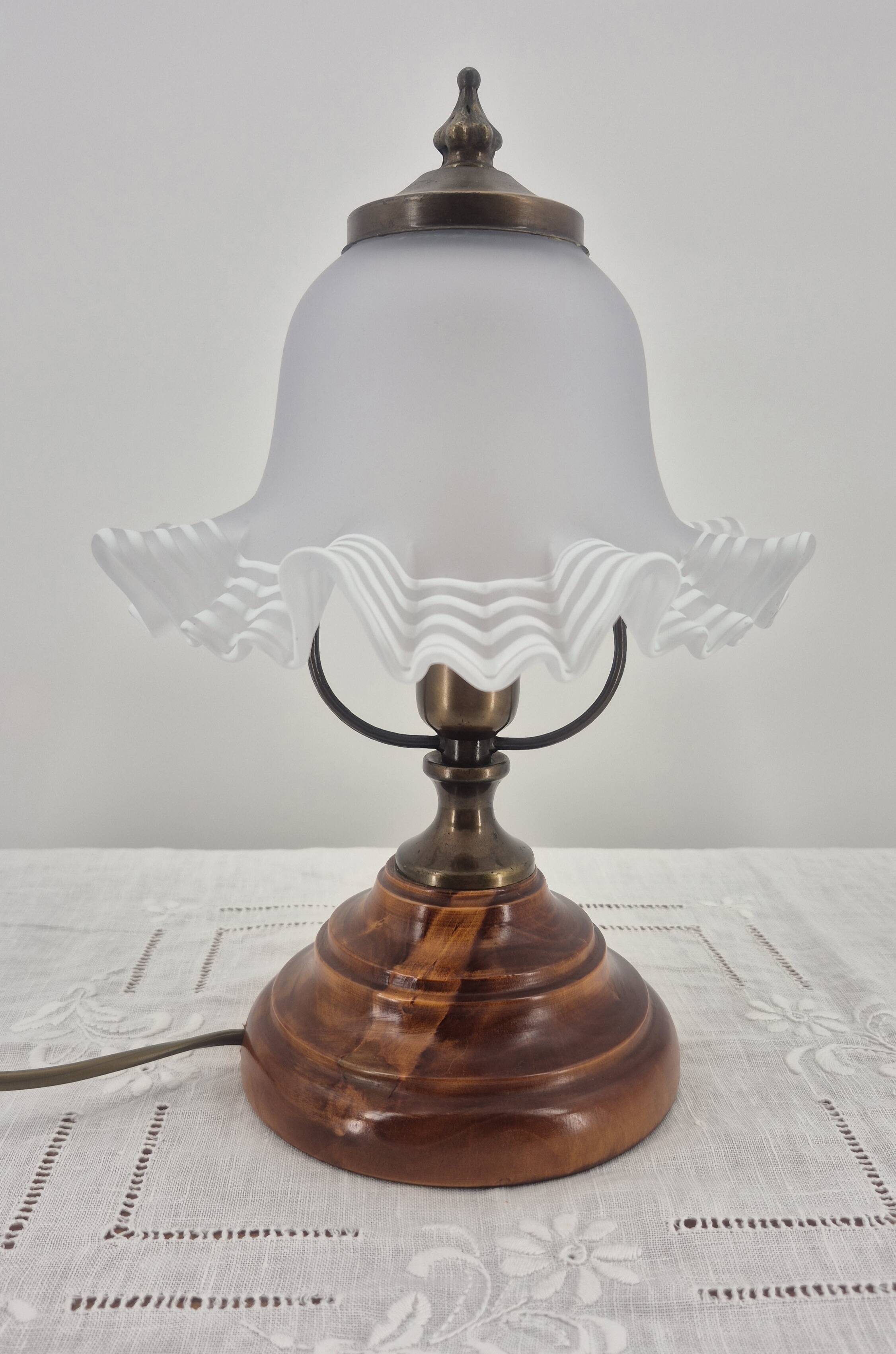 Lampe à poser vintage abat jour tulipe