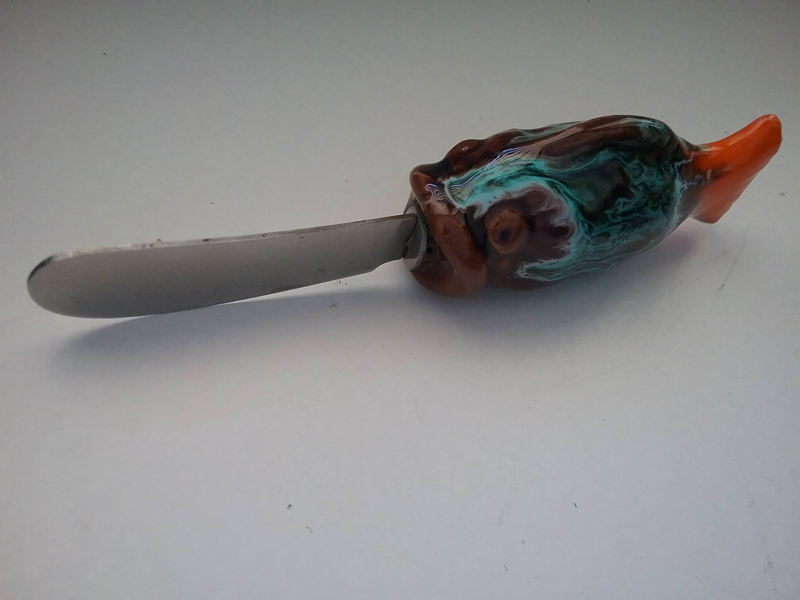 Beurrier et couteau "poisson" Vallauris