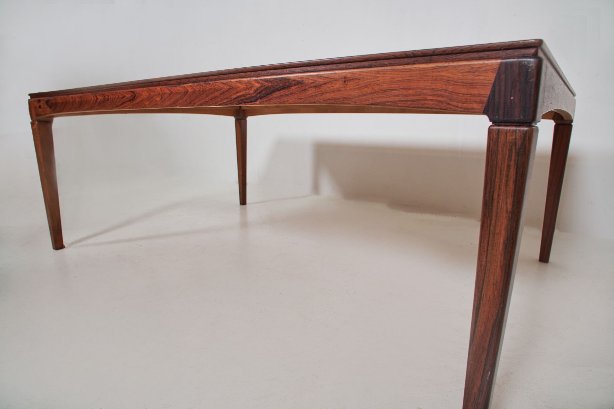 Table basse danoise en palissandre de rio, 1960s