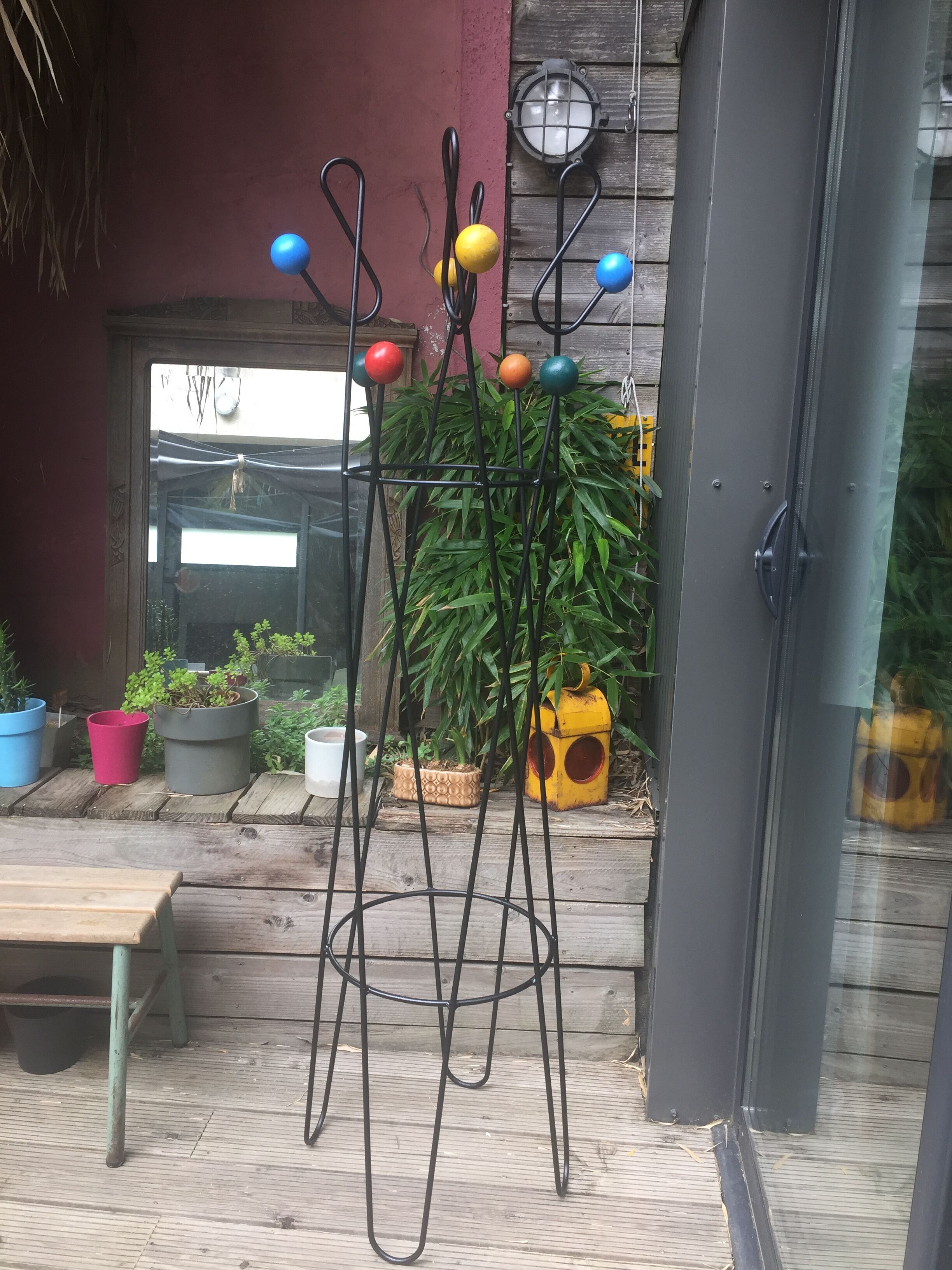 Roger Feraud coat holder