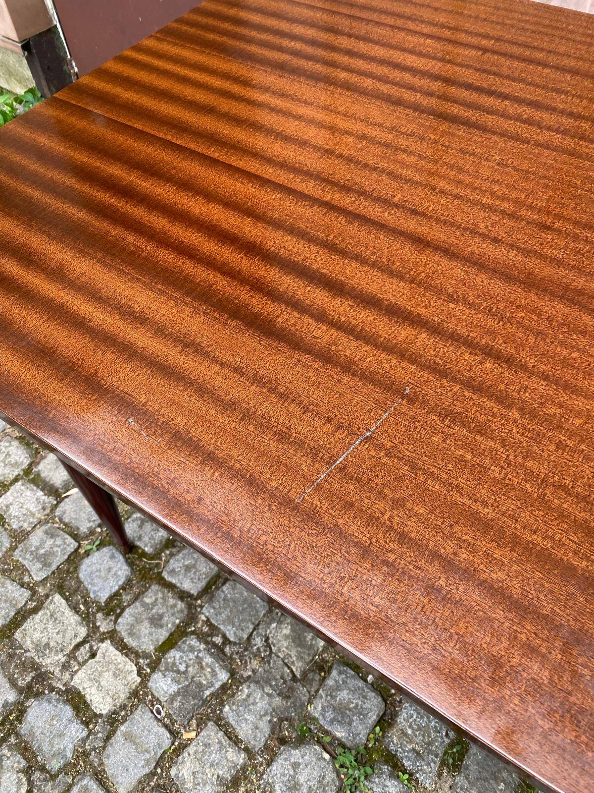 Scandinavian extendable dining table made of solid wood and rosewood, 220cm.