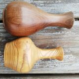 Paire de vases en bois