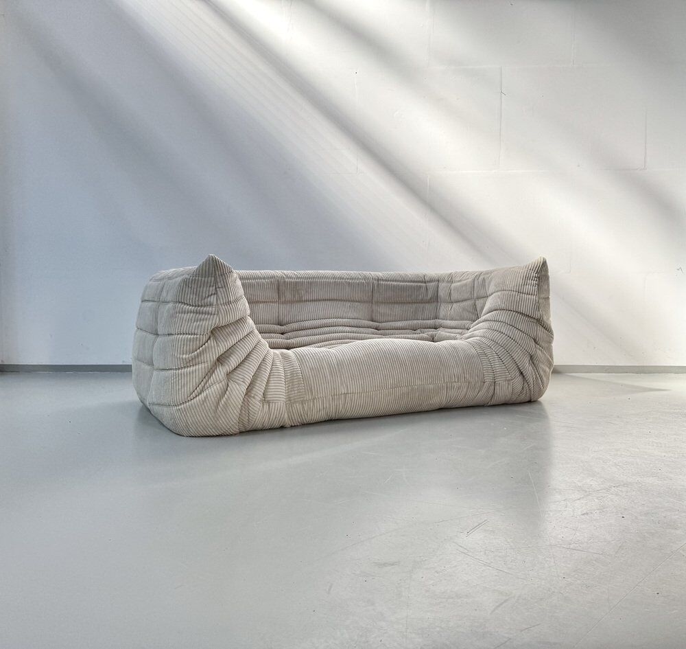 Beige Amrest Togo Sofa attributed to Michel Ducaroy for Ligne Roset, 1970s.