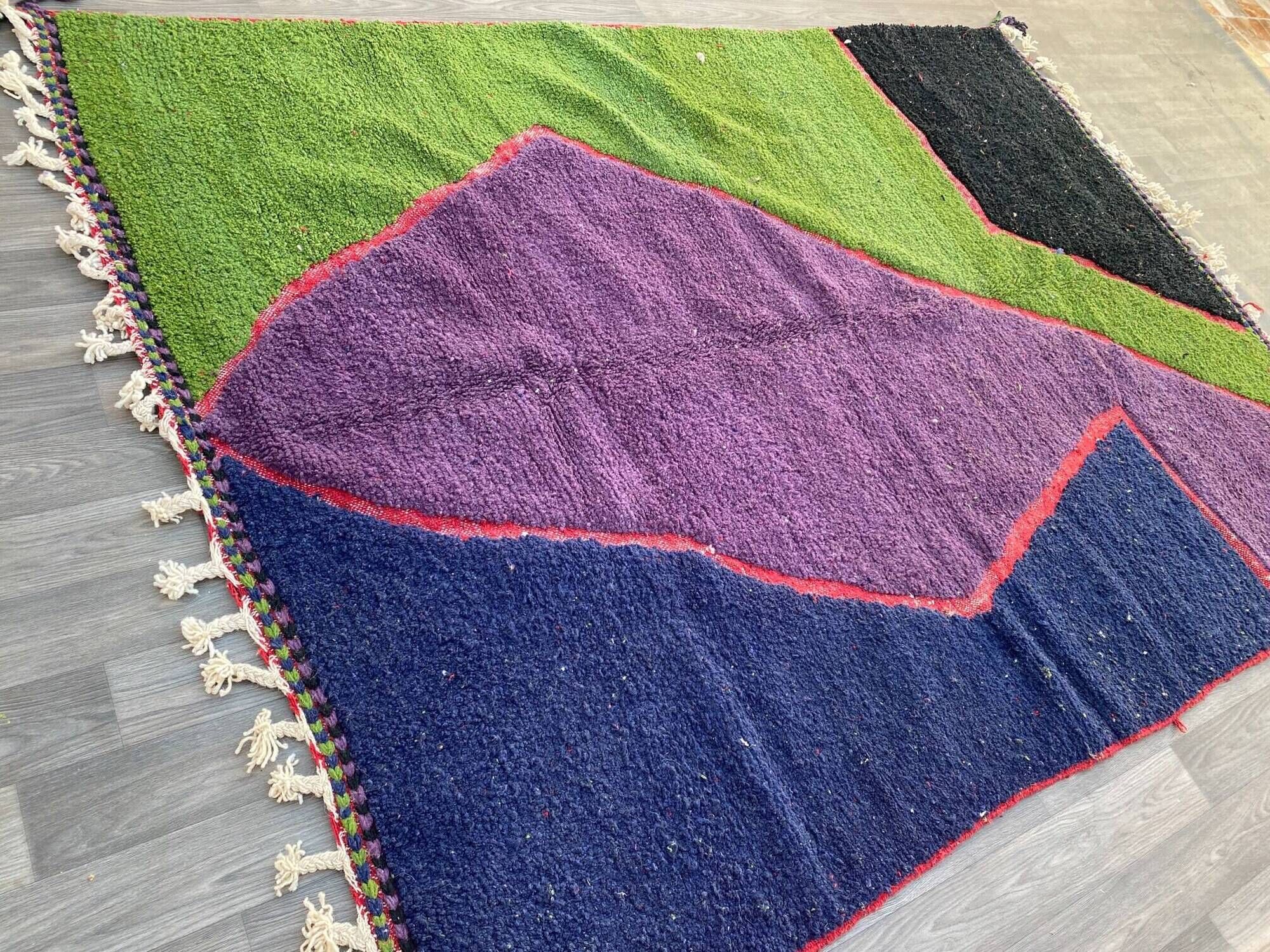 Tapis bérbere marocain décoré 200cmx300cm