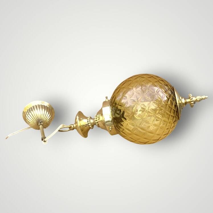 Suspension boule style Hollywood Regency en verre texturé et laiton doré