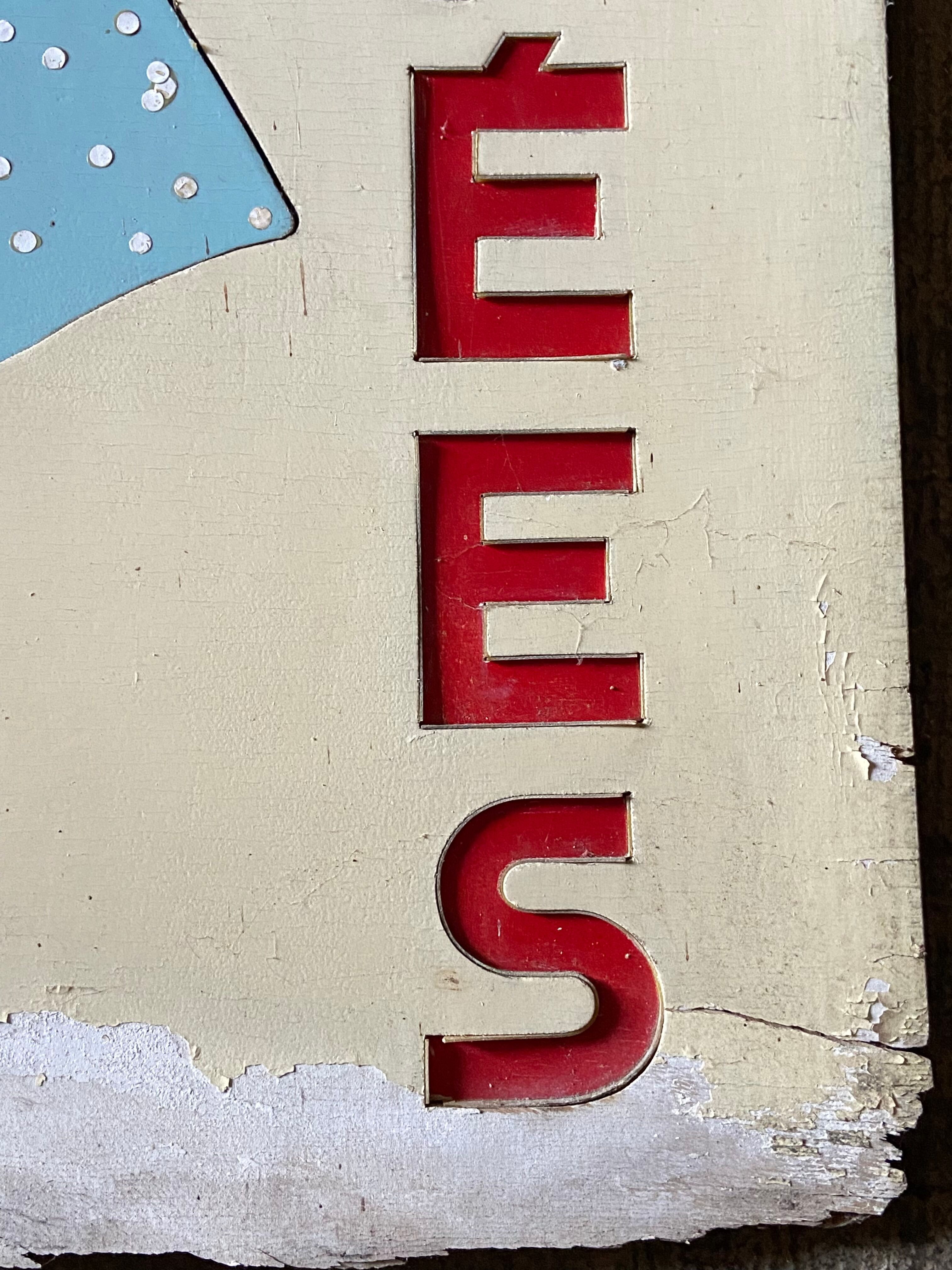 Wooden billboards "antique dolls"