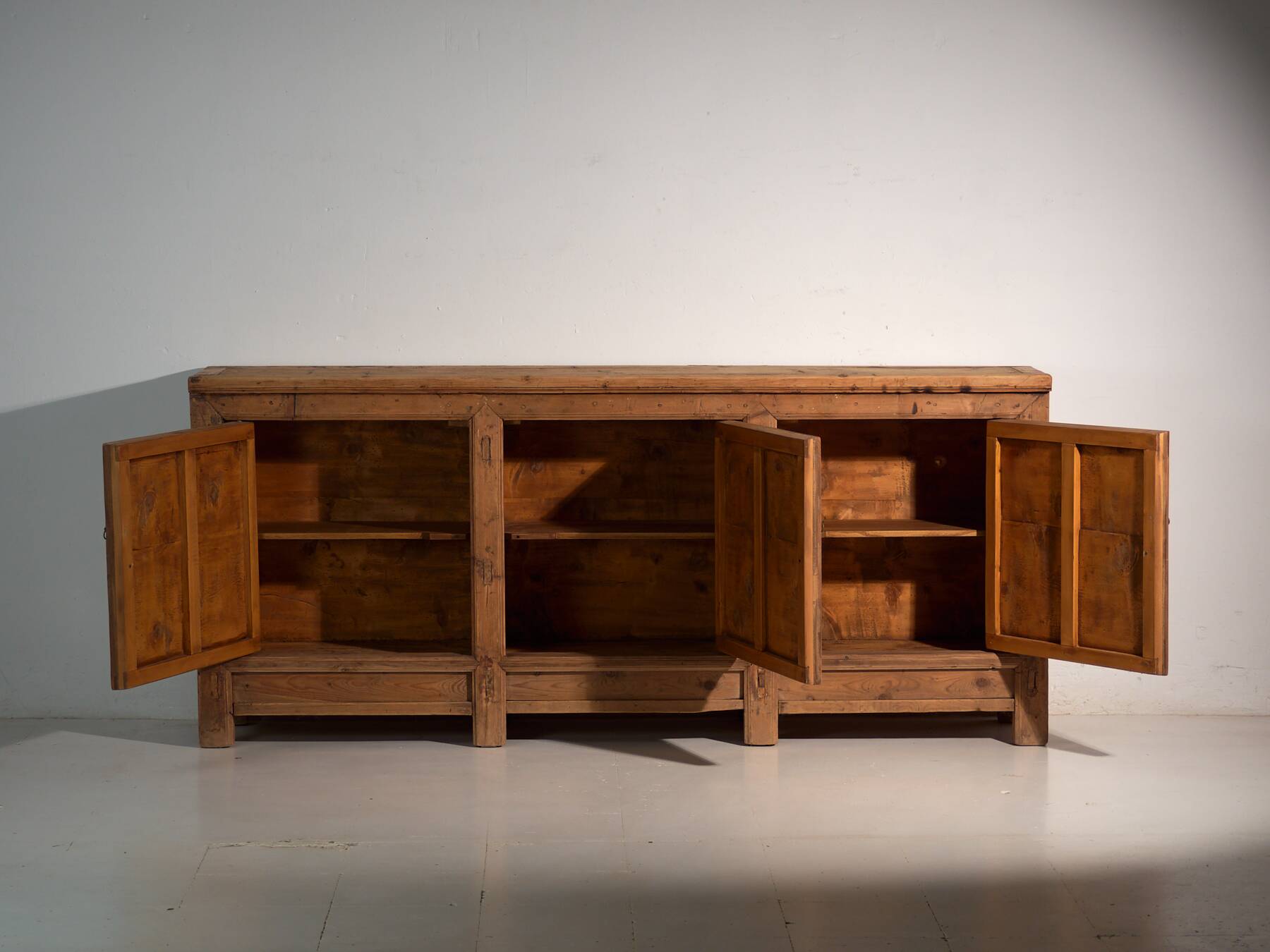 Grand ancient oriental buffet (c.1900) #43
