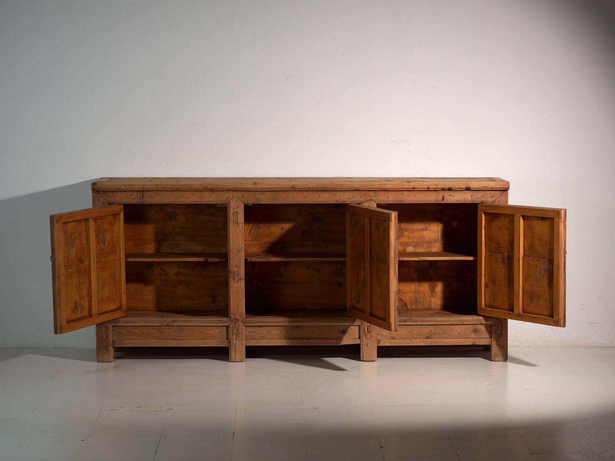 Grand ancient oriental buffet (c.1900) #43