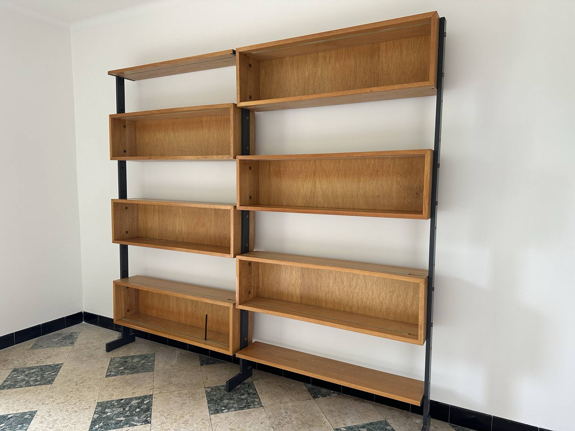Grande bibliothèque design scandinave 1960