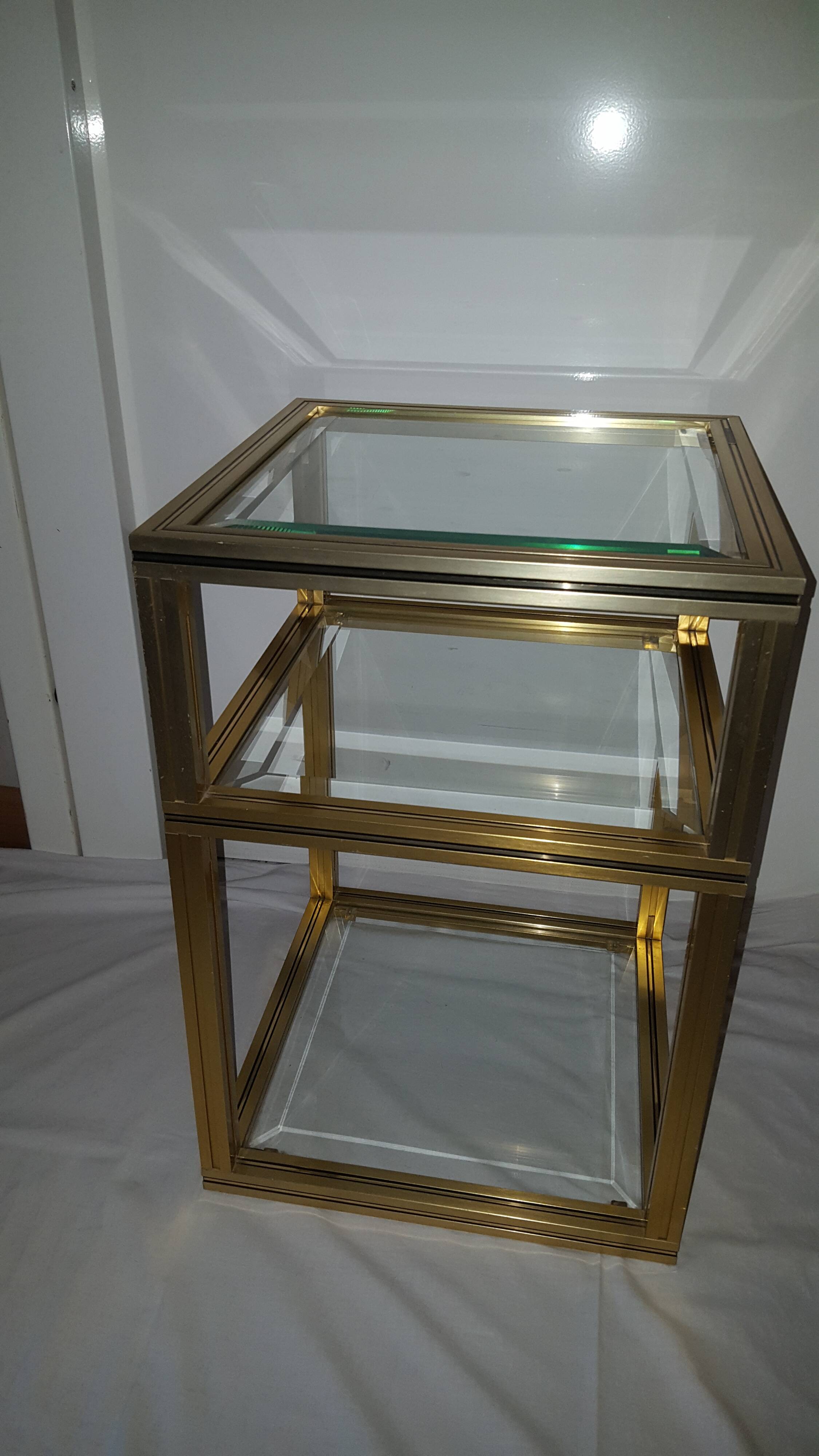 Table design Pierre Vandel