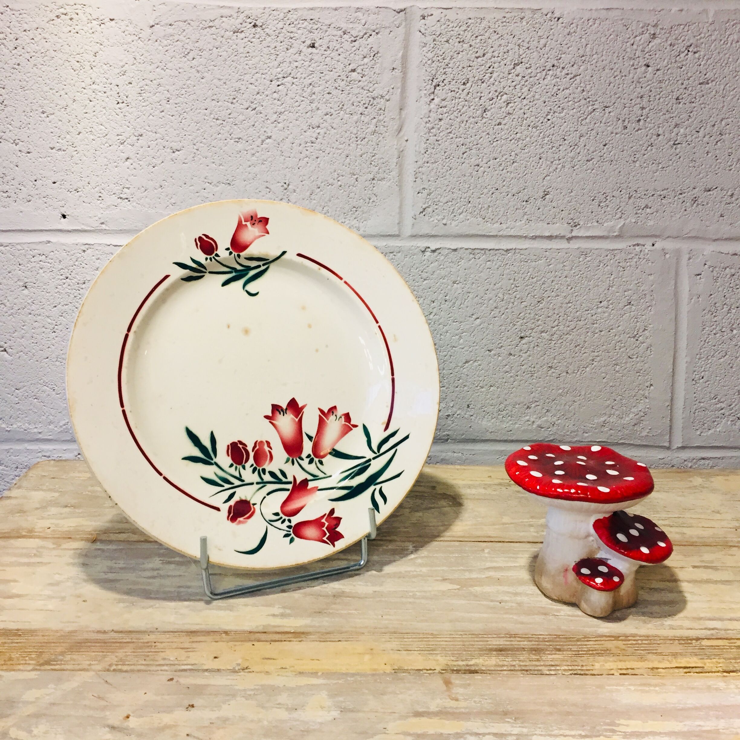 Saint Amand crockery set, Peg model