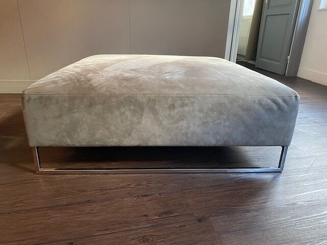 Urbani sofa and ottoman in grey alcantara