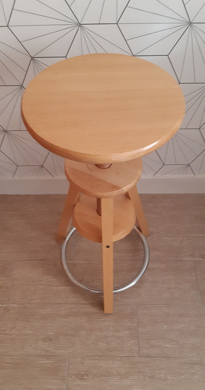 Vintage screw stool in solid beech.