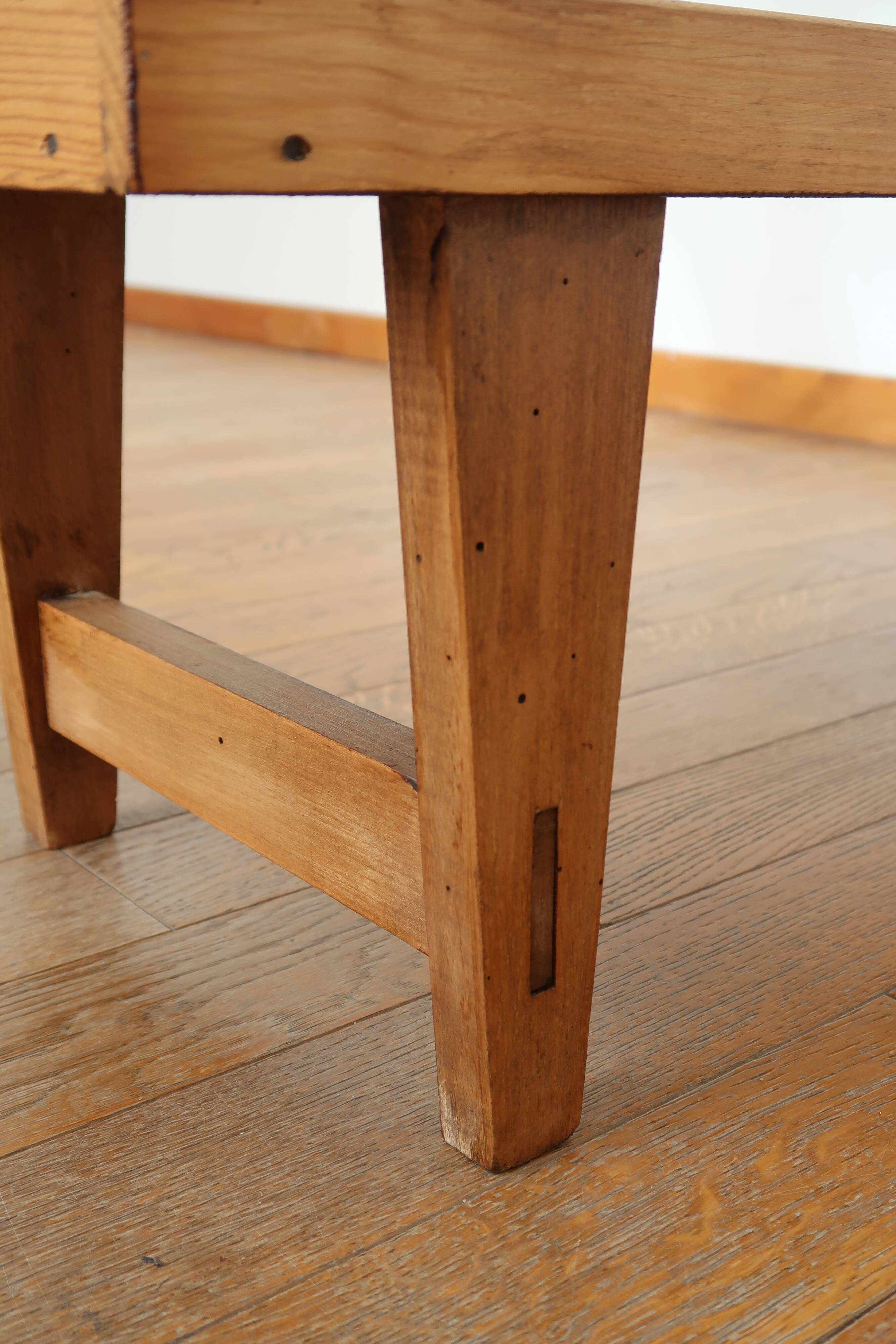 Scandinavian low bench