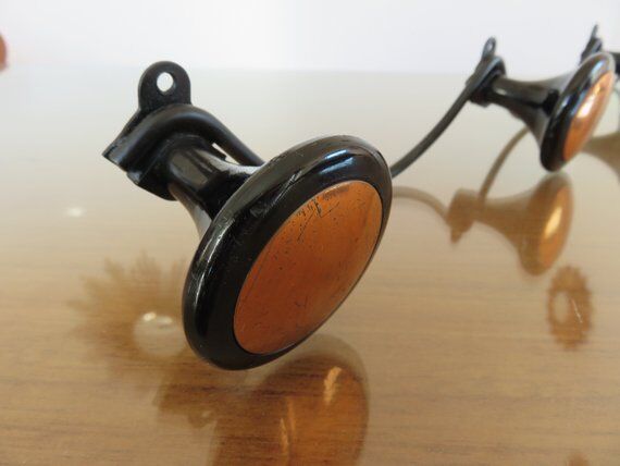 Wearing coat bakelite 50 60 years gold metal