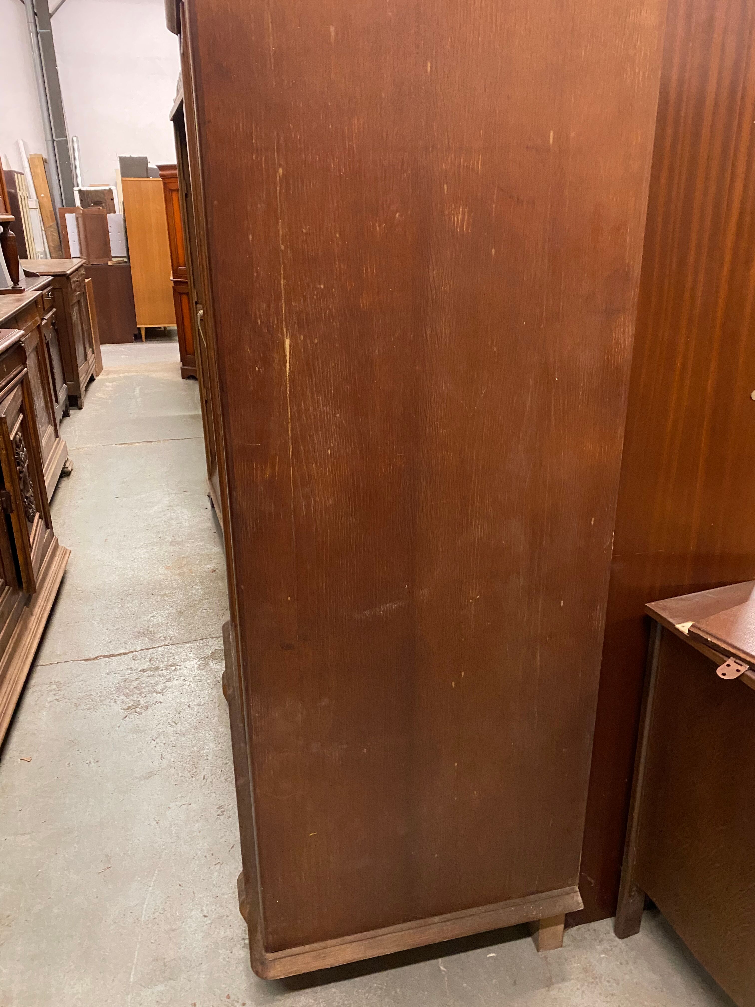 School cabinet sliding door