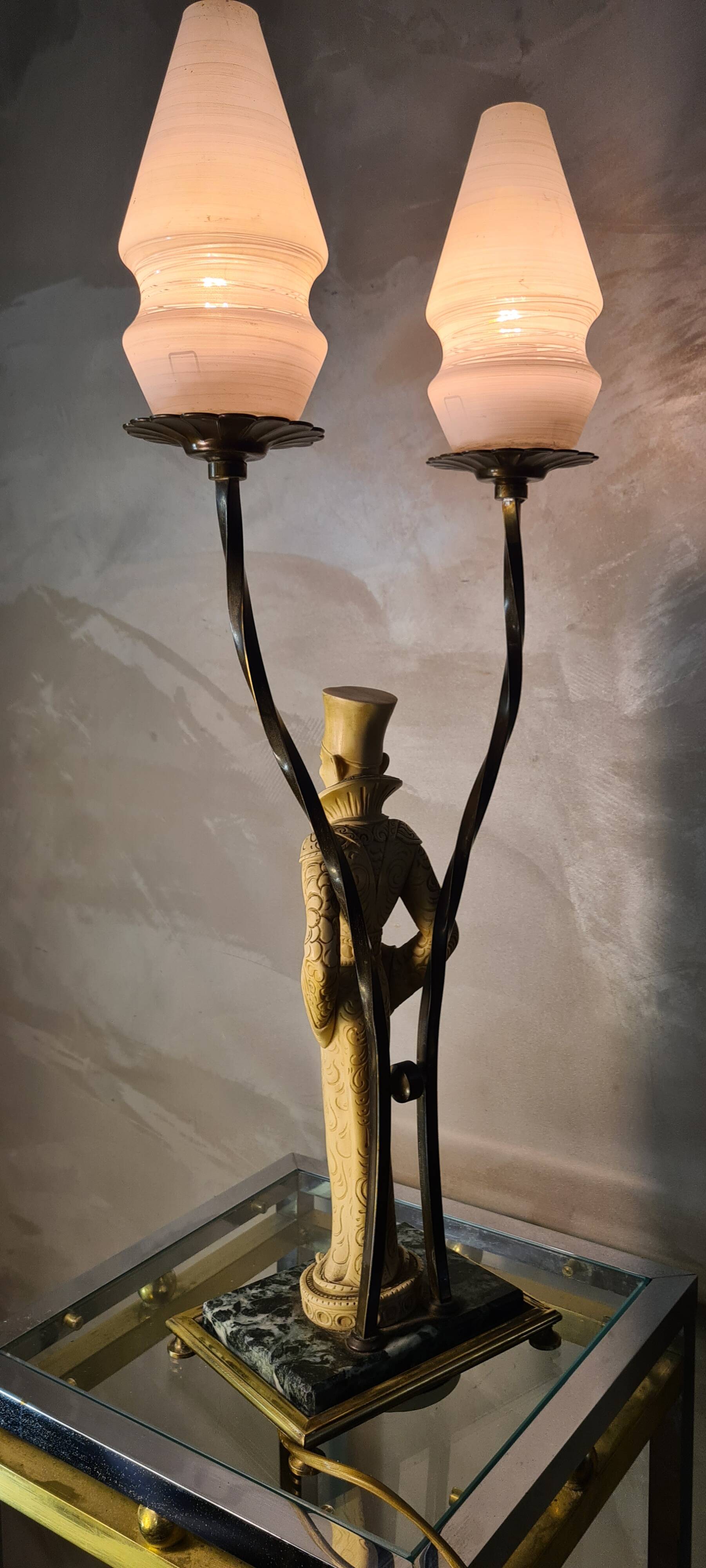 Lamp ivory resin figurines magician 1950 a 70 a. santini made in italy 63x26 marble base