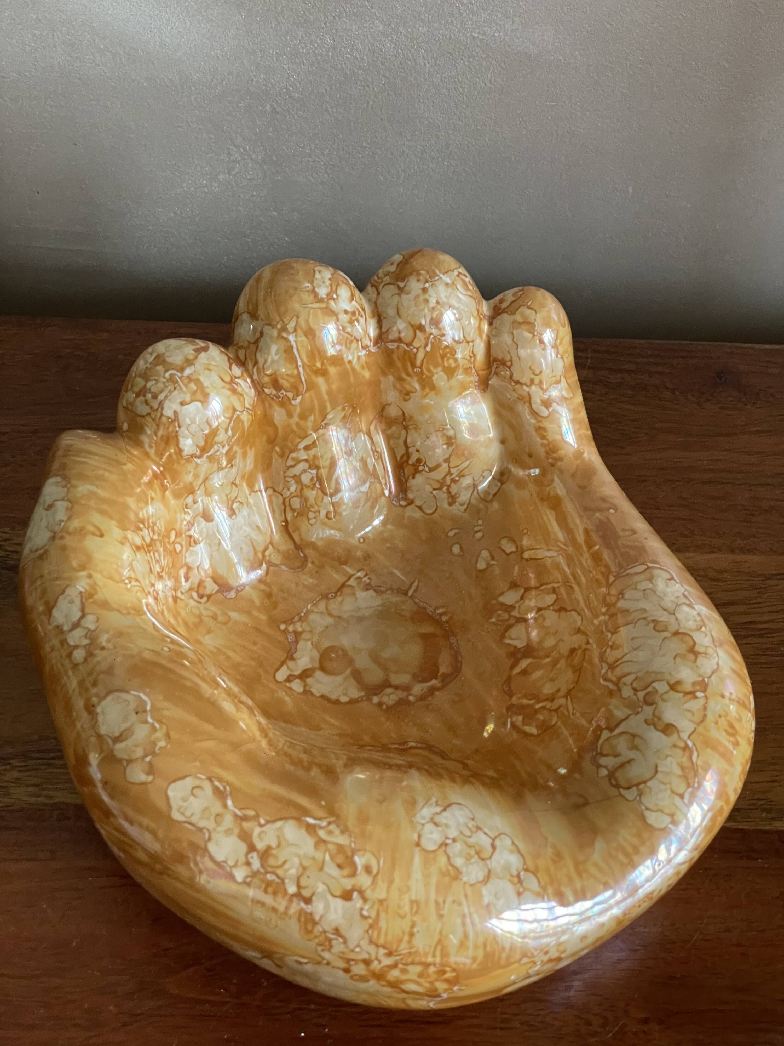 Large hand pocket