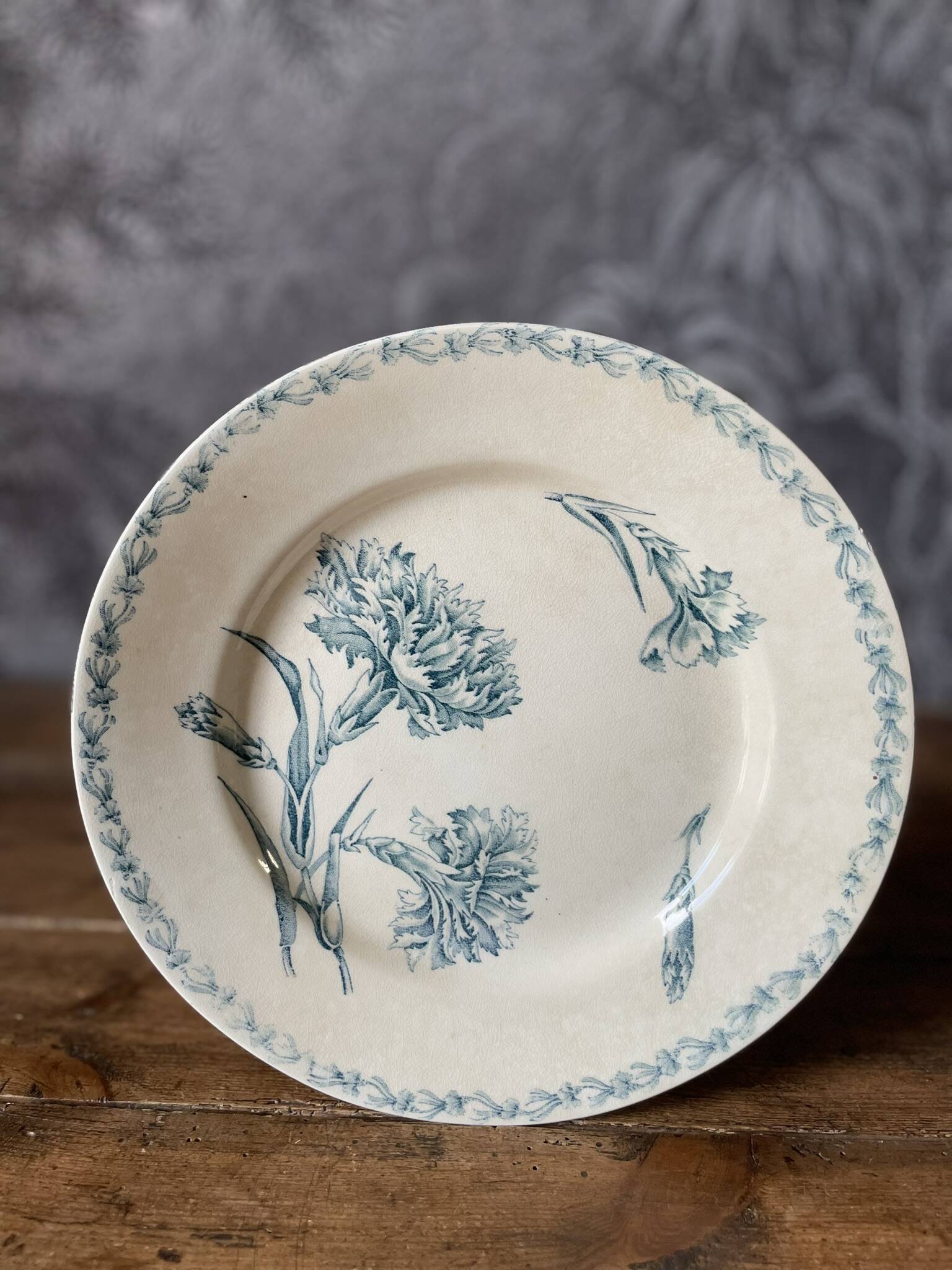 Ironstone plate Oeillet KG Luneville
