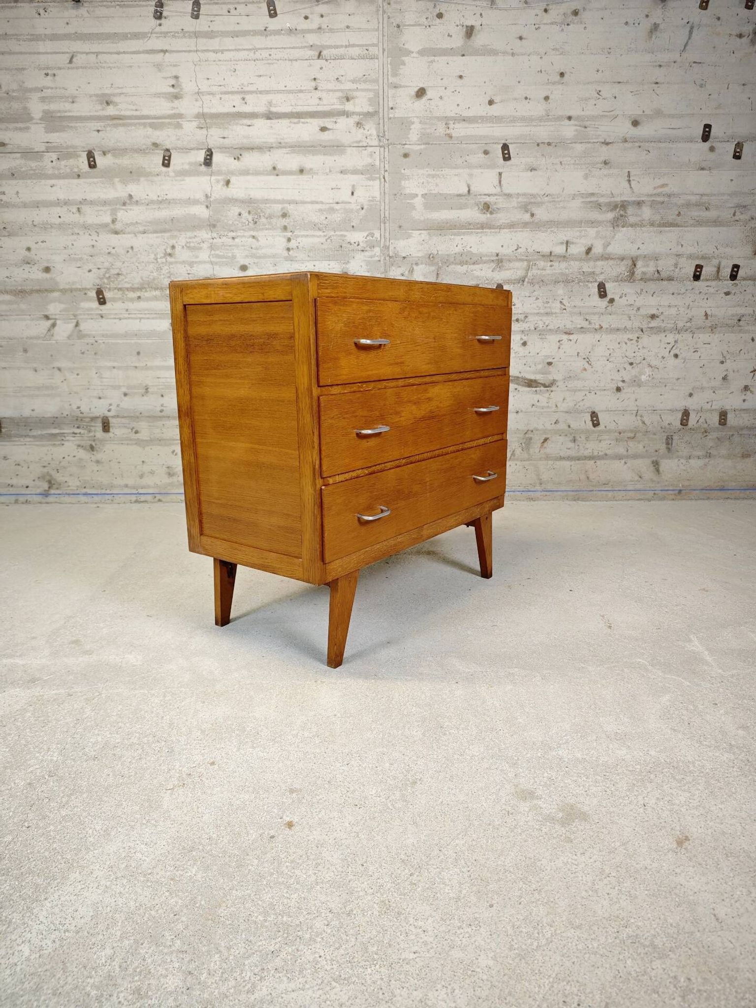 Vintage chest of drawers