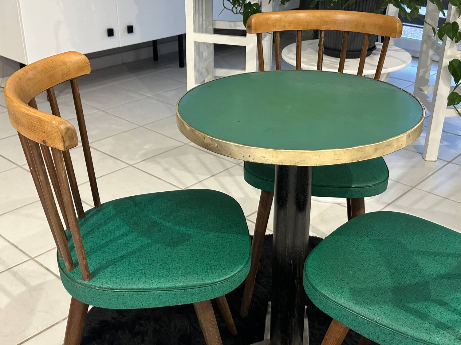 Set of pedestal table and 3 vintage bistro chairs from the 1960s