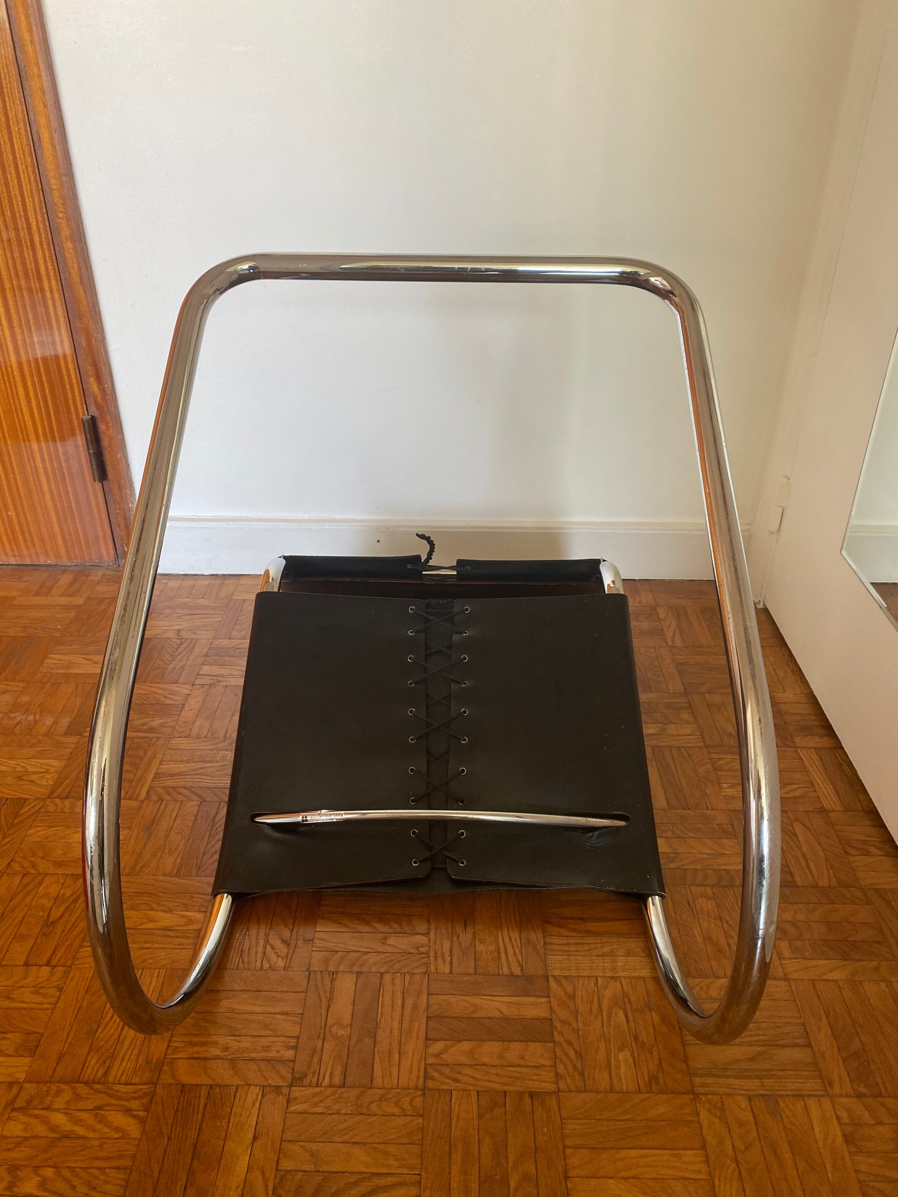 Chaise MR10 de Mies Van Der Rohe, Knoll