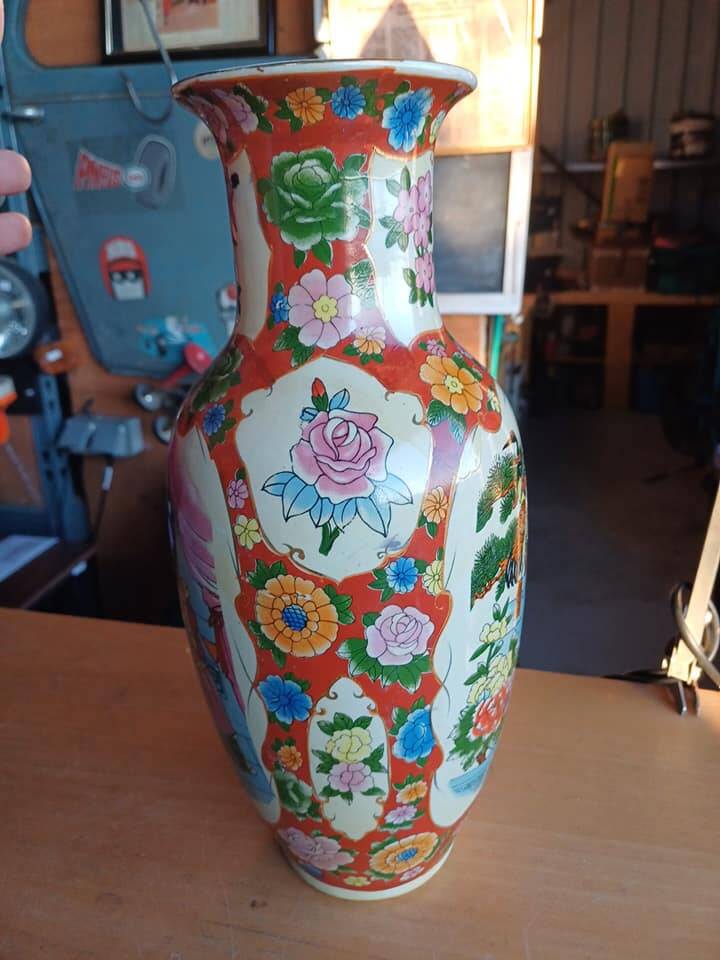 Beautiful ceramic Asian pattern