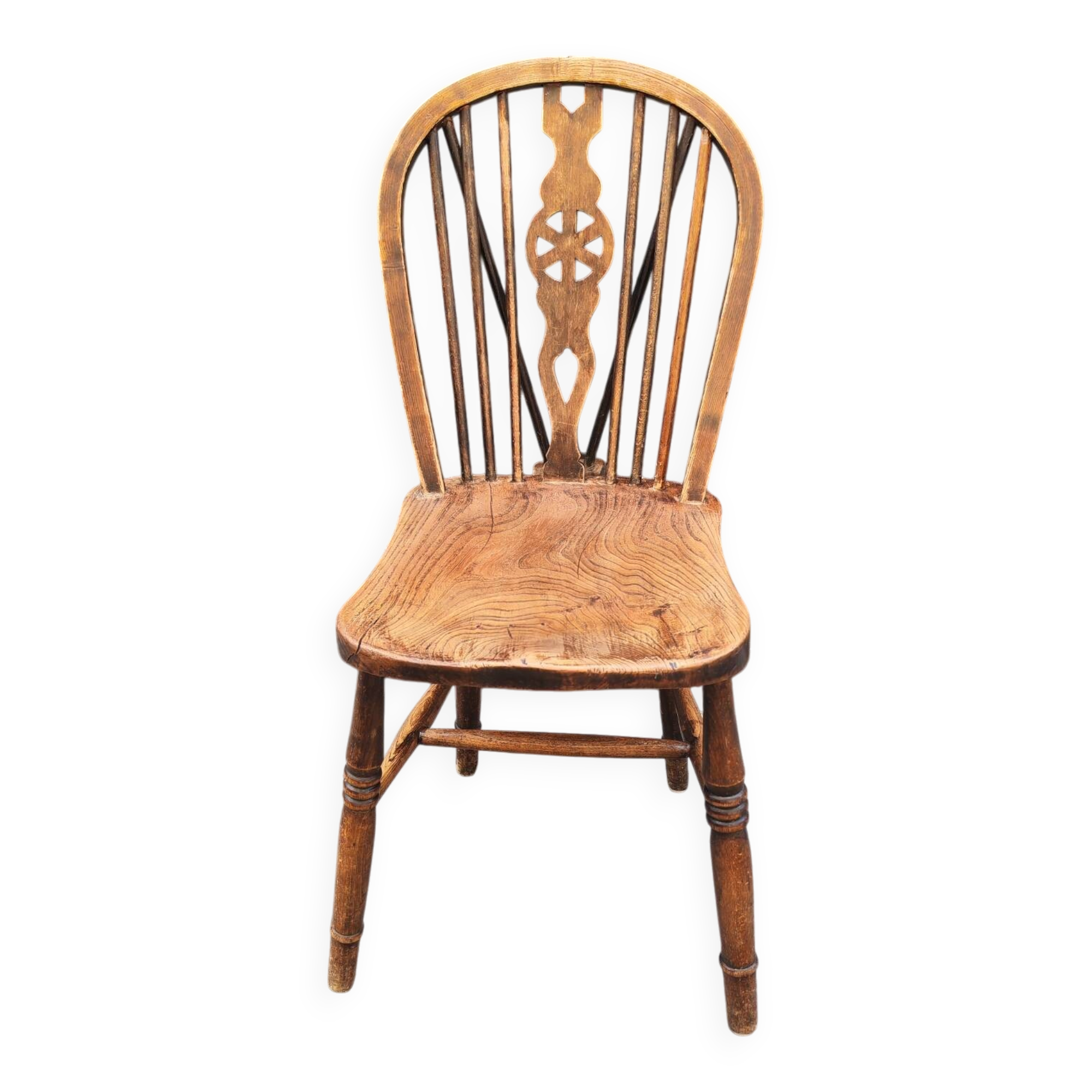 Ancienne chaise Windsor en orme massif. 