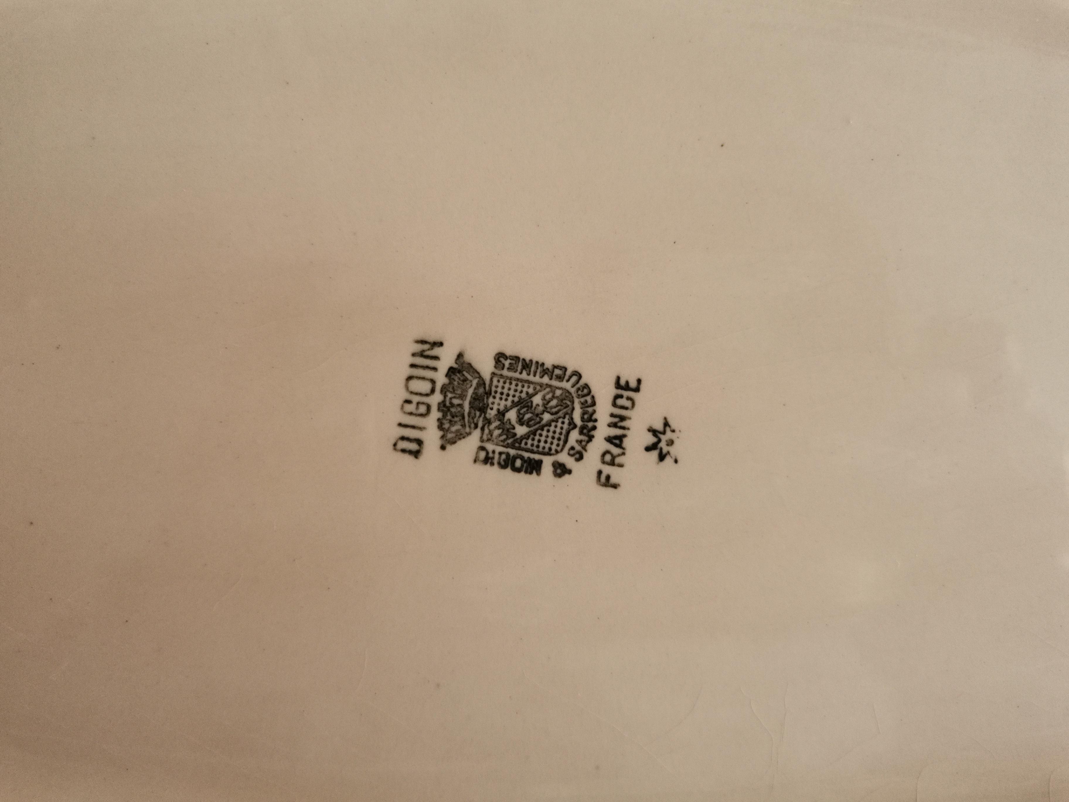 Fish dish Digoin sarreguemines vintage pink