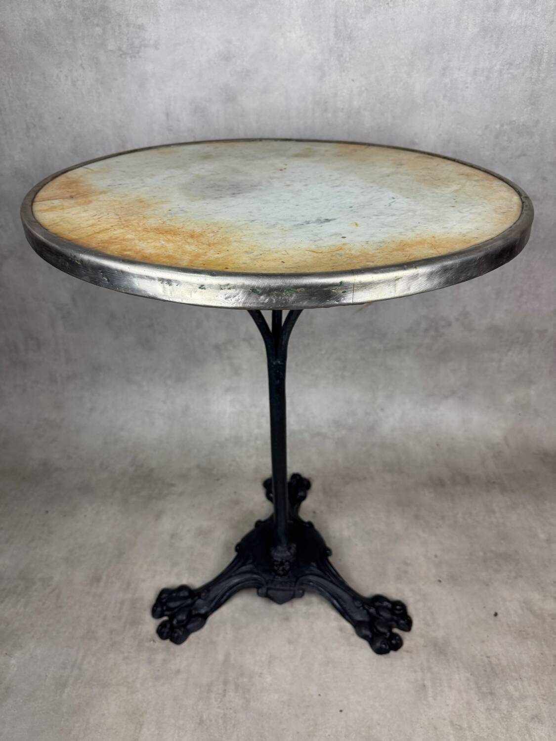 Healing bistro marble and cast iron 19th century