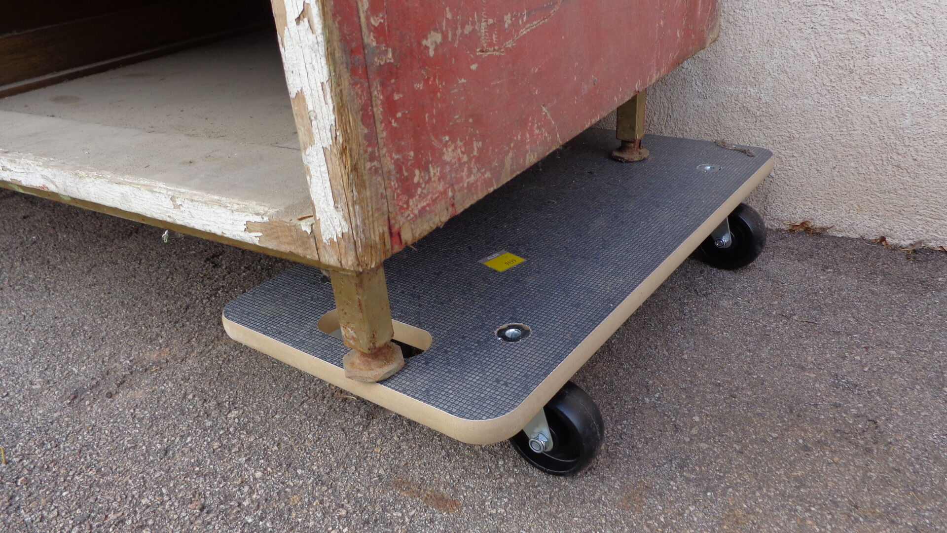 Garage drawer cabinet