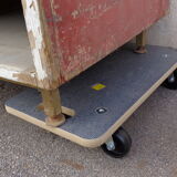 Garage drawer cabinet