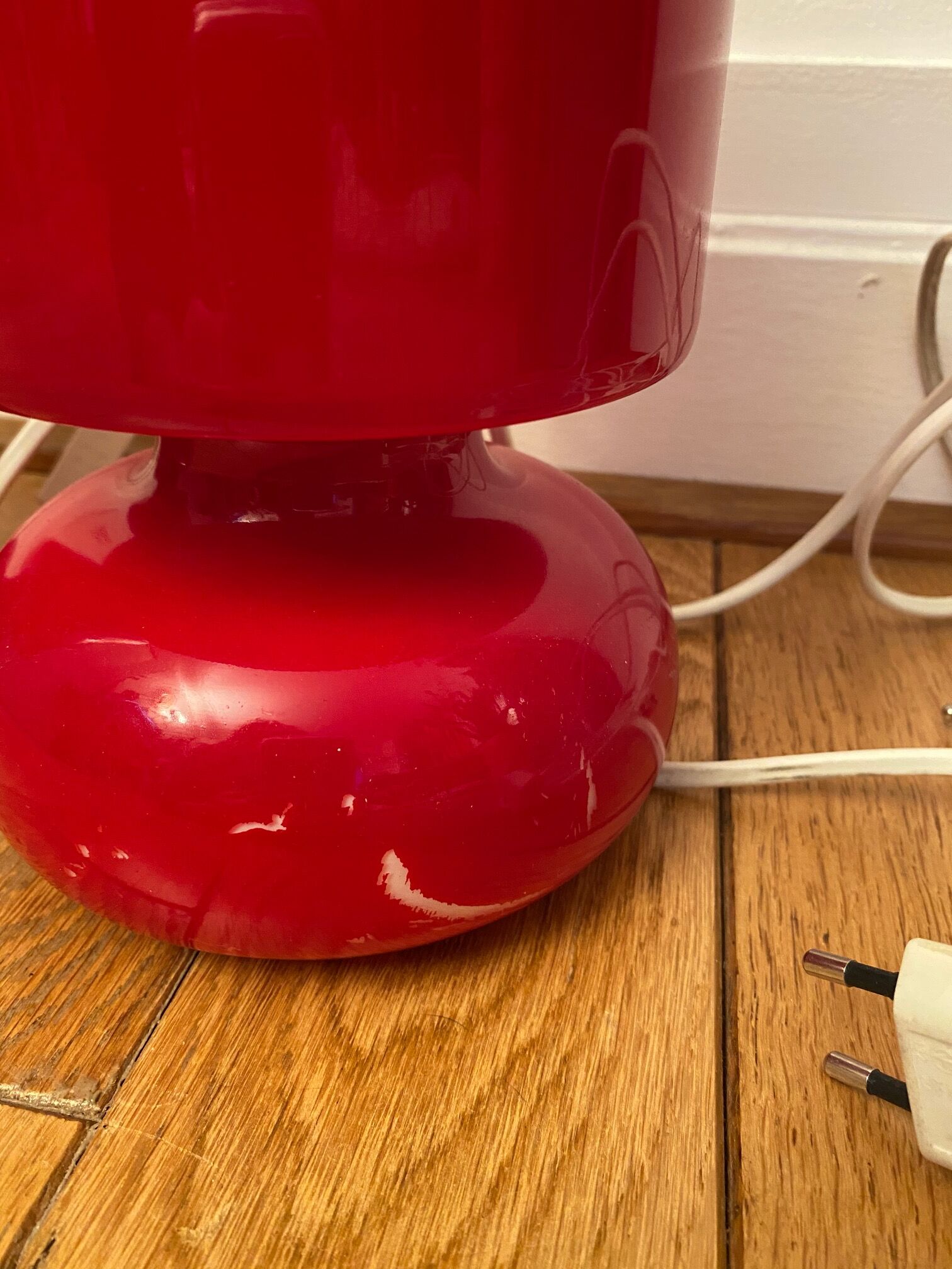 Red Lykta bedside lamp