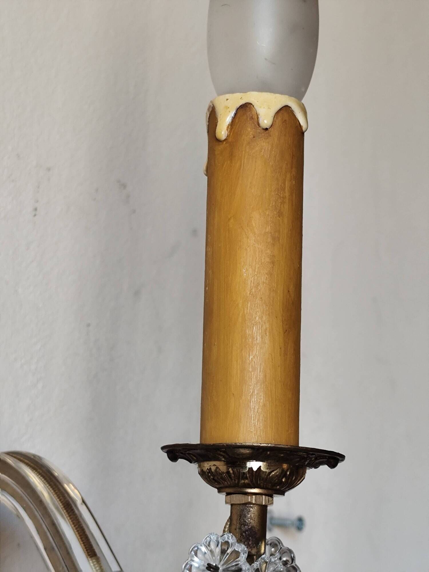 Venetian wall sconce, glass sconce, brass, pendants.