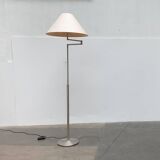 Adjustable floor lamp