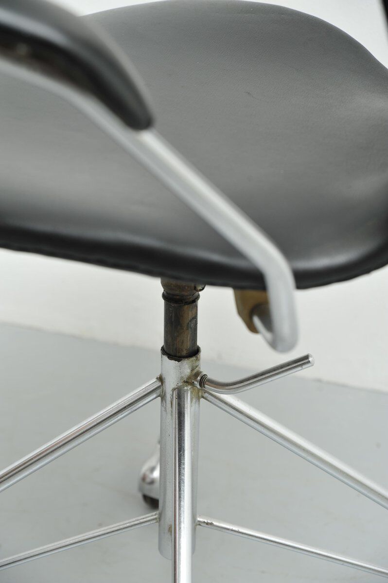 Swivel model 3217 desk chair by Arne Jacobsen for Fritz Hansen, 1950s