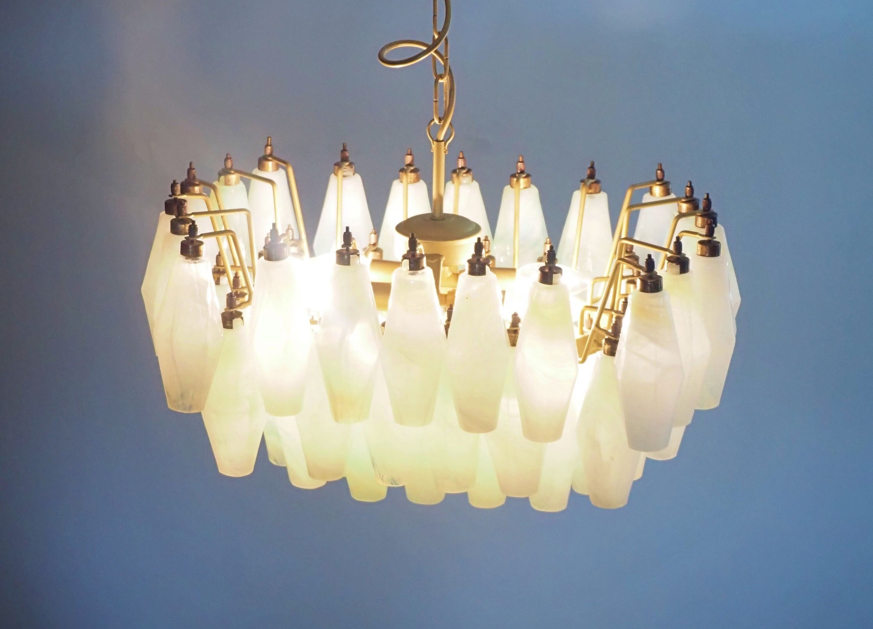 Vintage Italian chandelier - opaline Murano glass