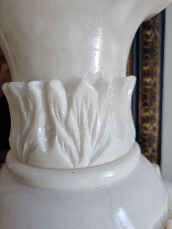 vase Médicis en albâtre