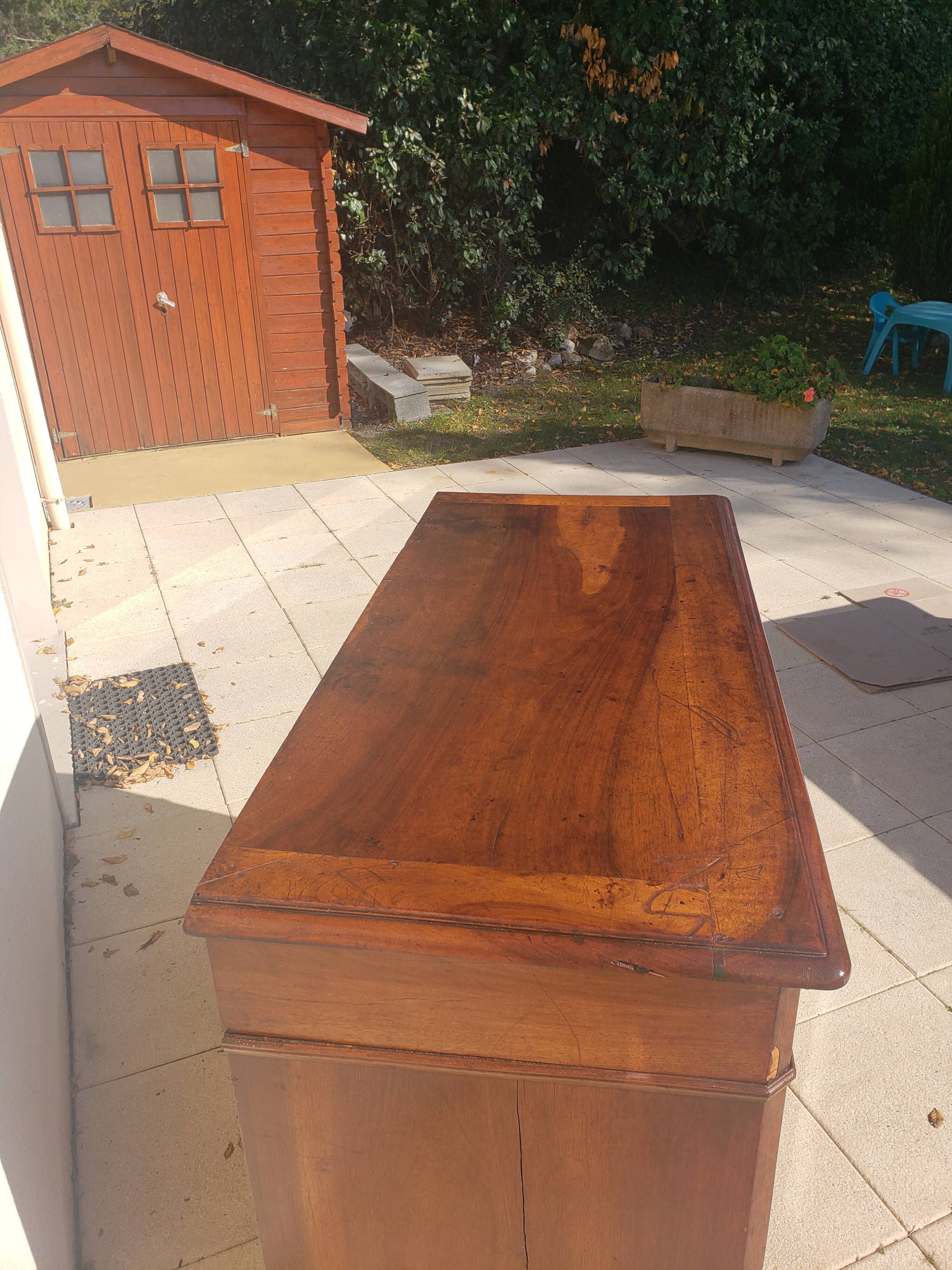 Antique Louis Philippe walnut chest of drawers