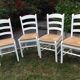 Ensemble table de ferme  blanche et quatre chaises