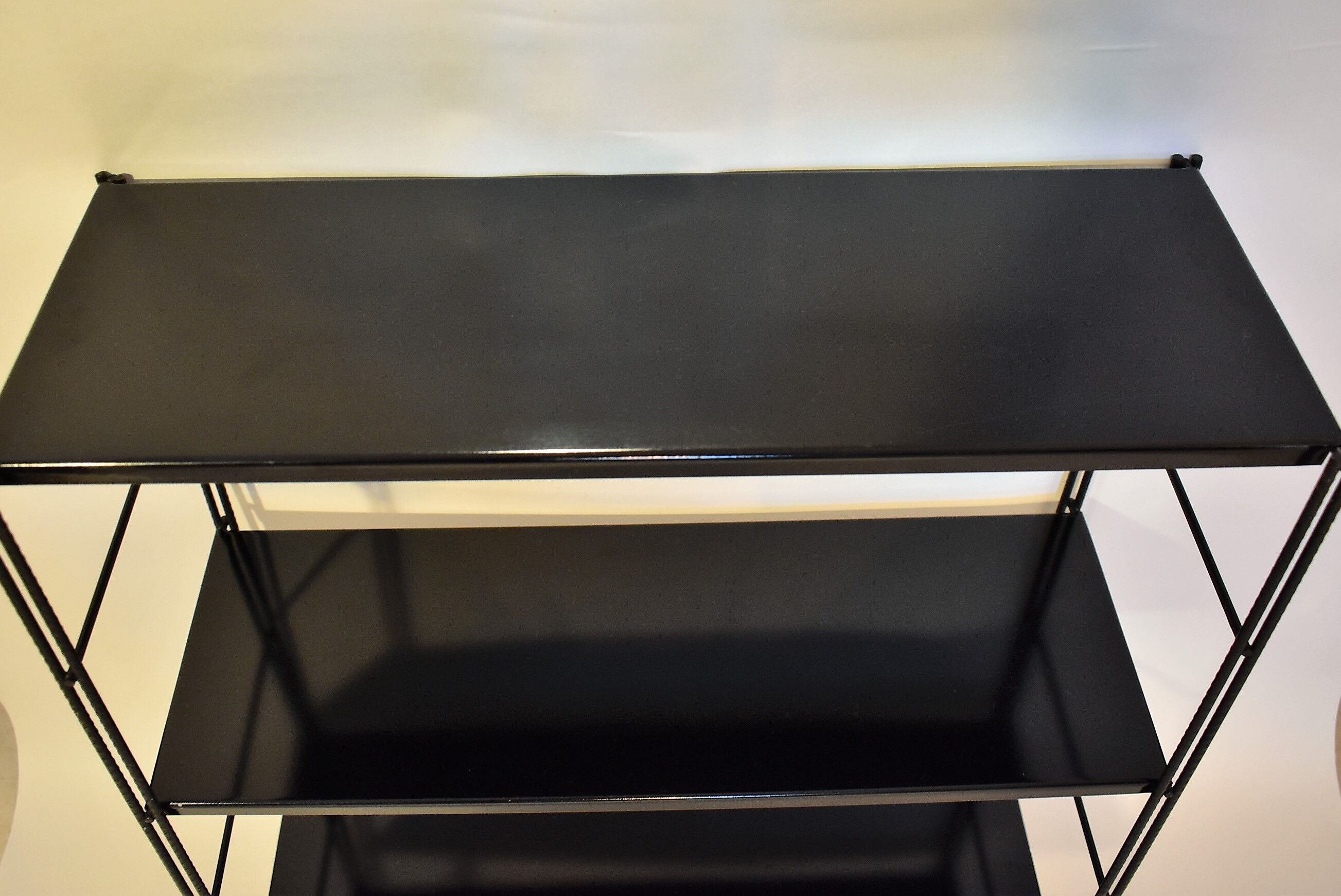 Shelf string vintage