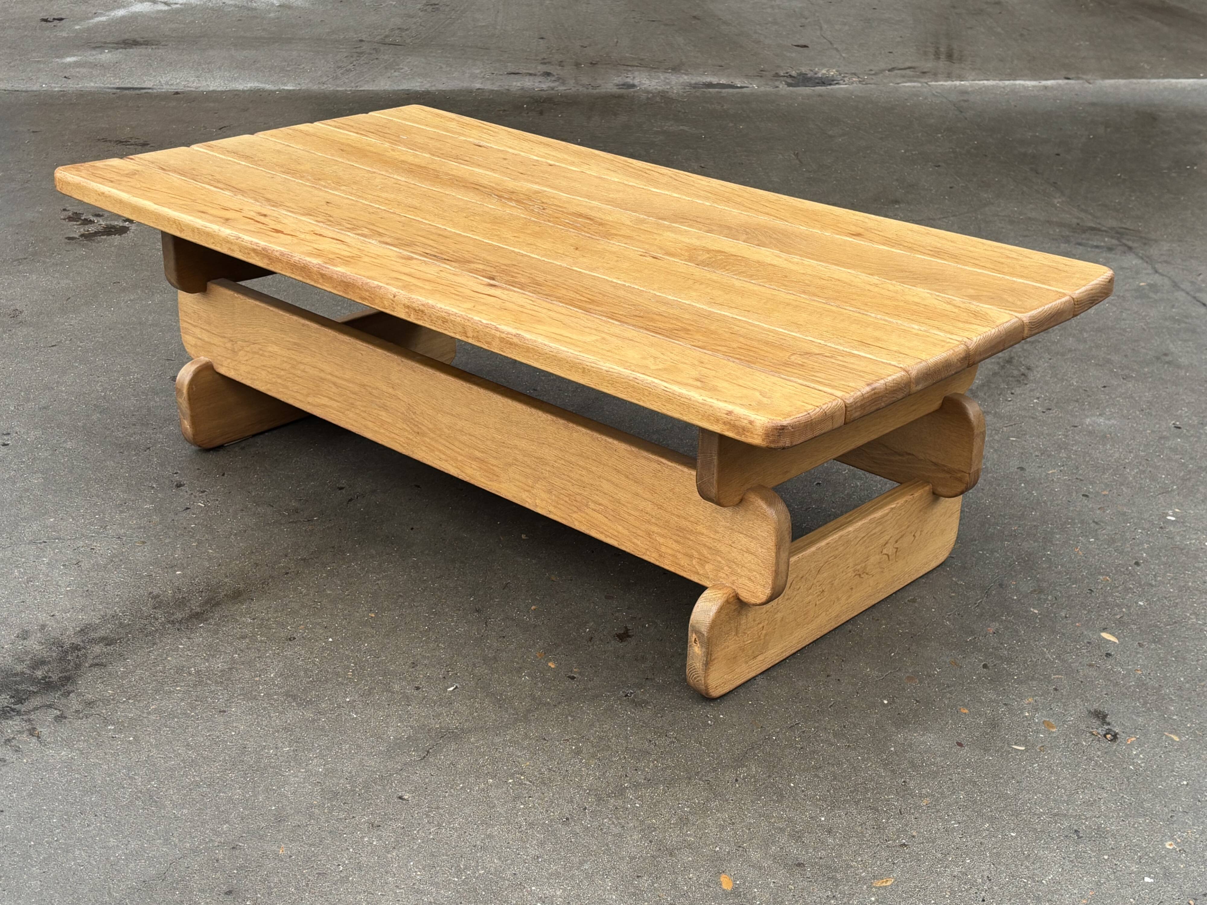 Table basse brutaliste, années 70