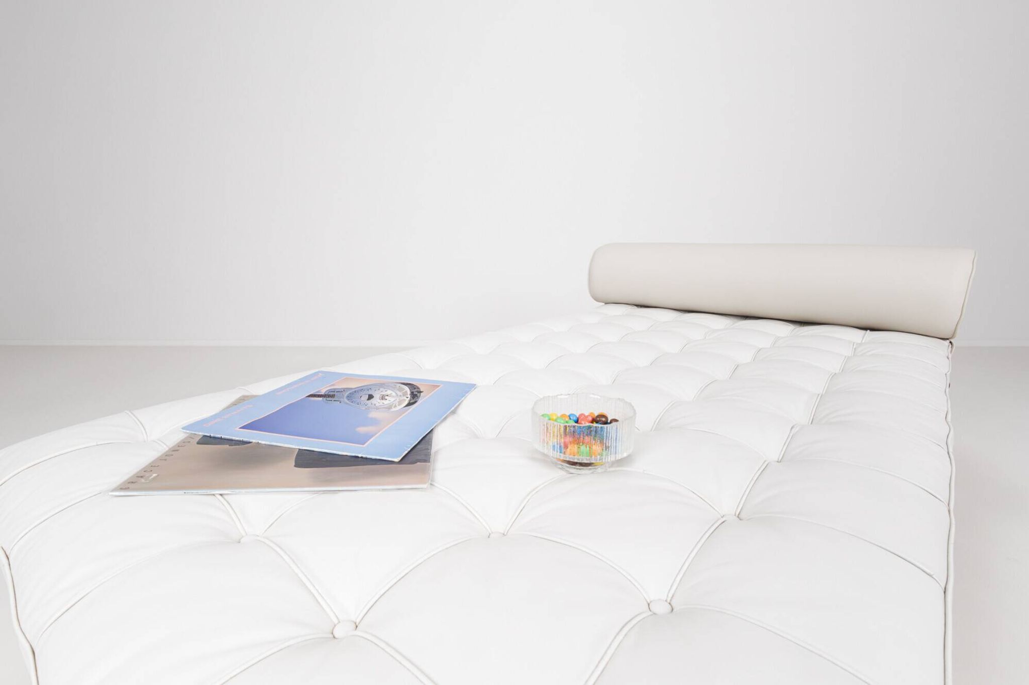 Barcelona daybed by Ludwig Mies van der Rohe fro Knoll, 1980s
