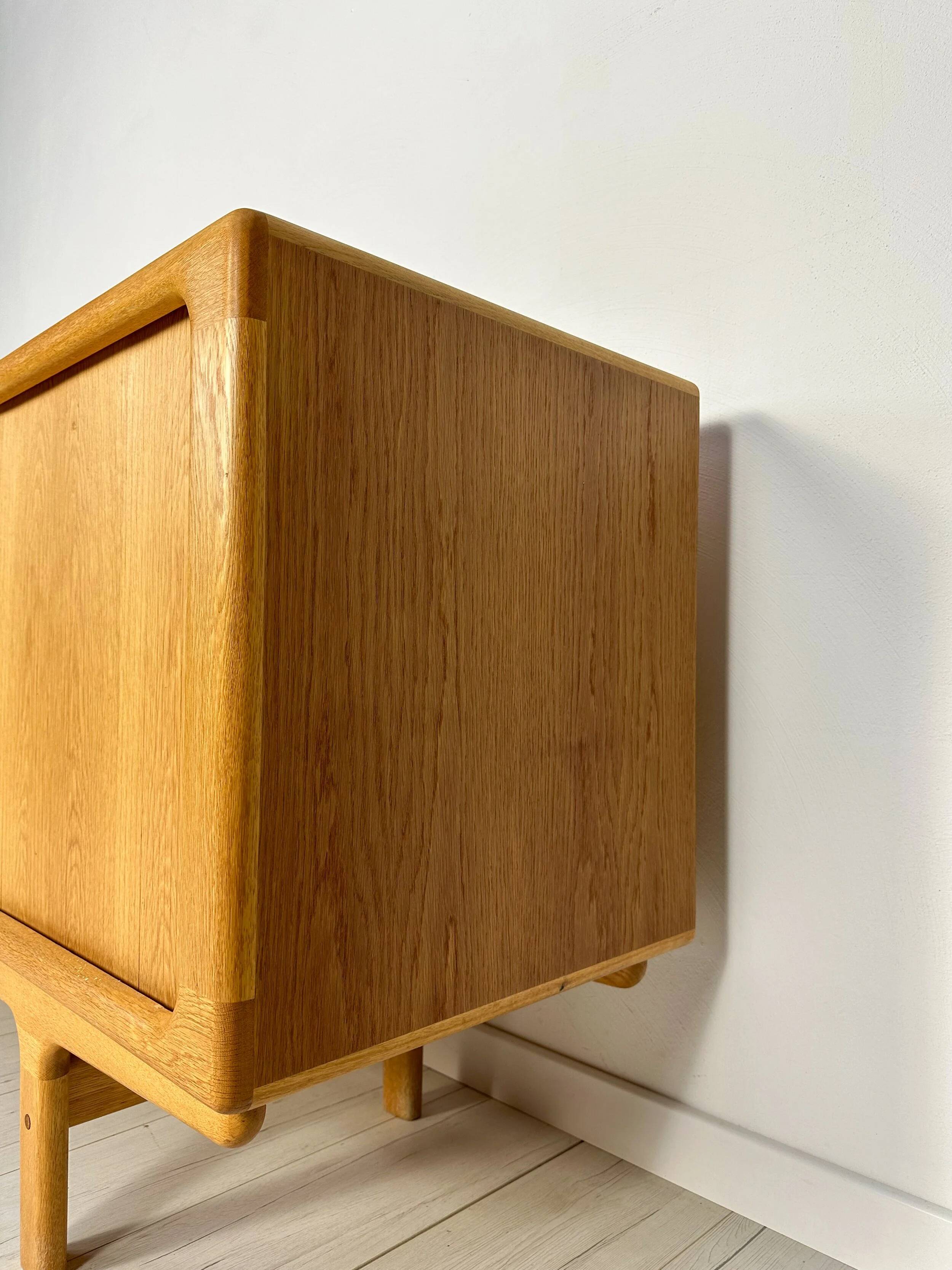 1960s Large Vintage Danish Mid-Century Oak Sideboard by Dyrlund