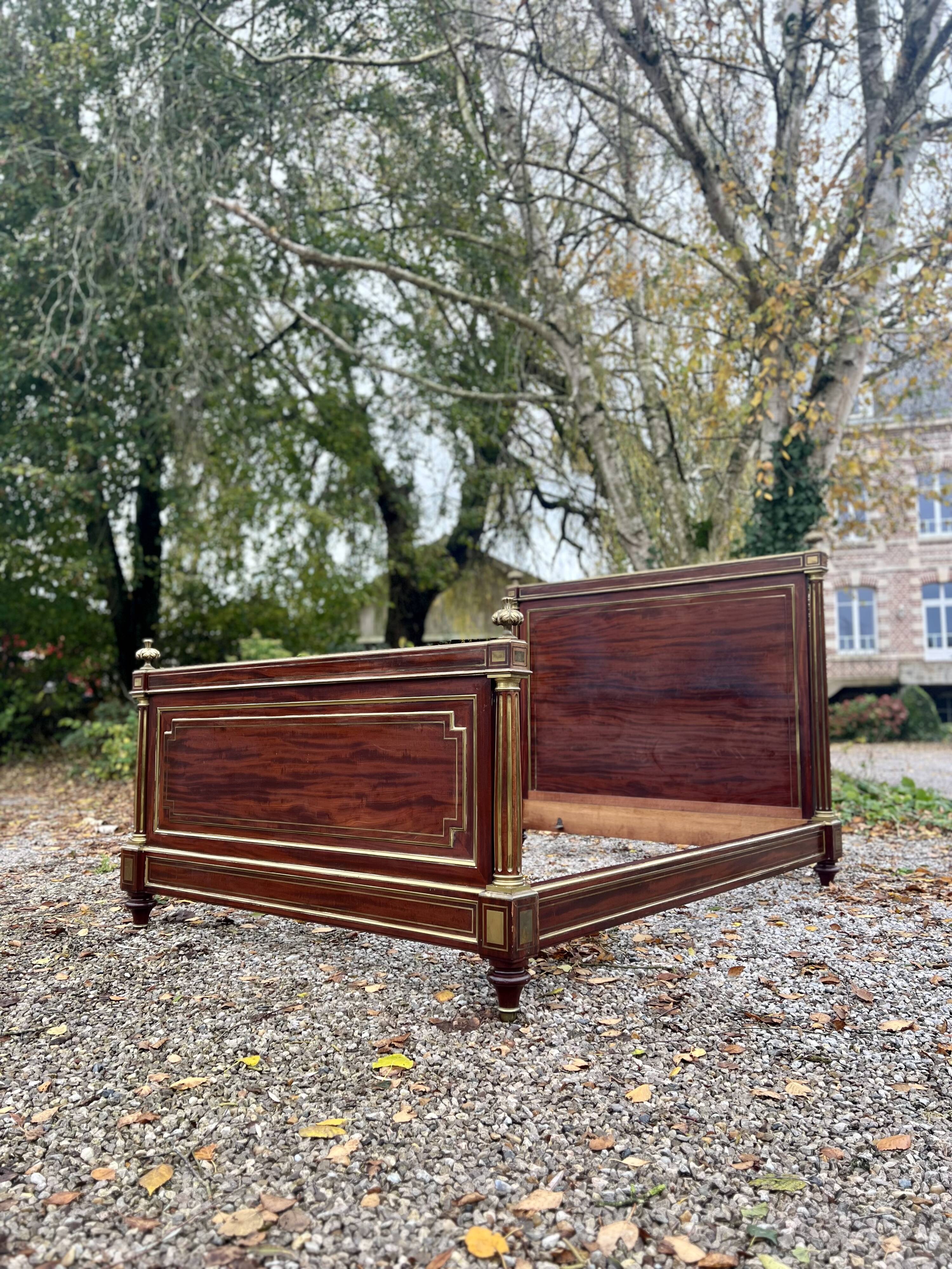 Magnificent Louis XVI style flamed mahogany bed Attributed to Gervais-maximilien Durand